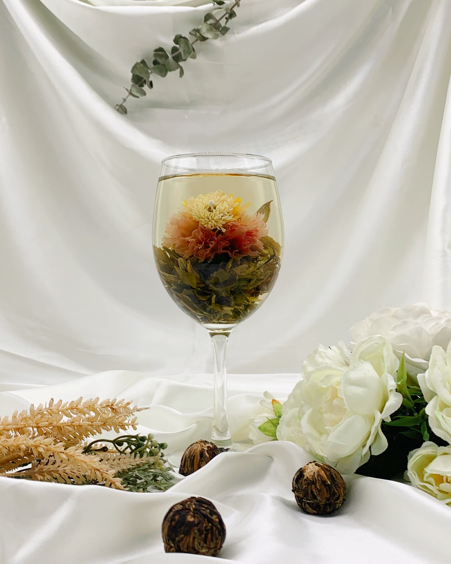 Petite Ruby Assorted Blooming Tea (6 teaballs)