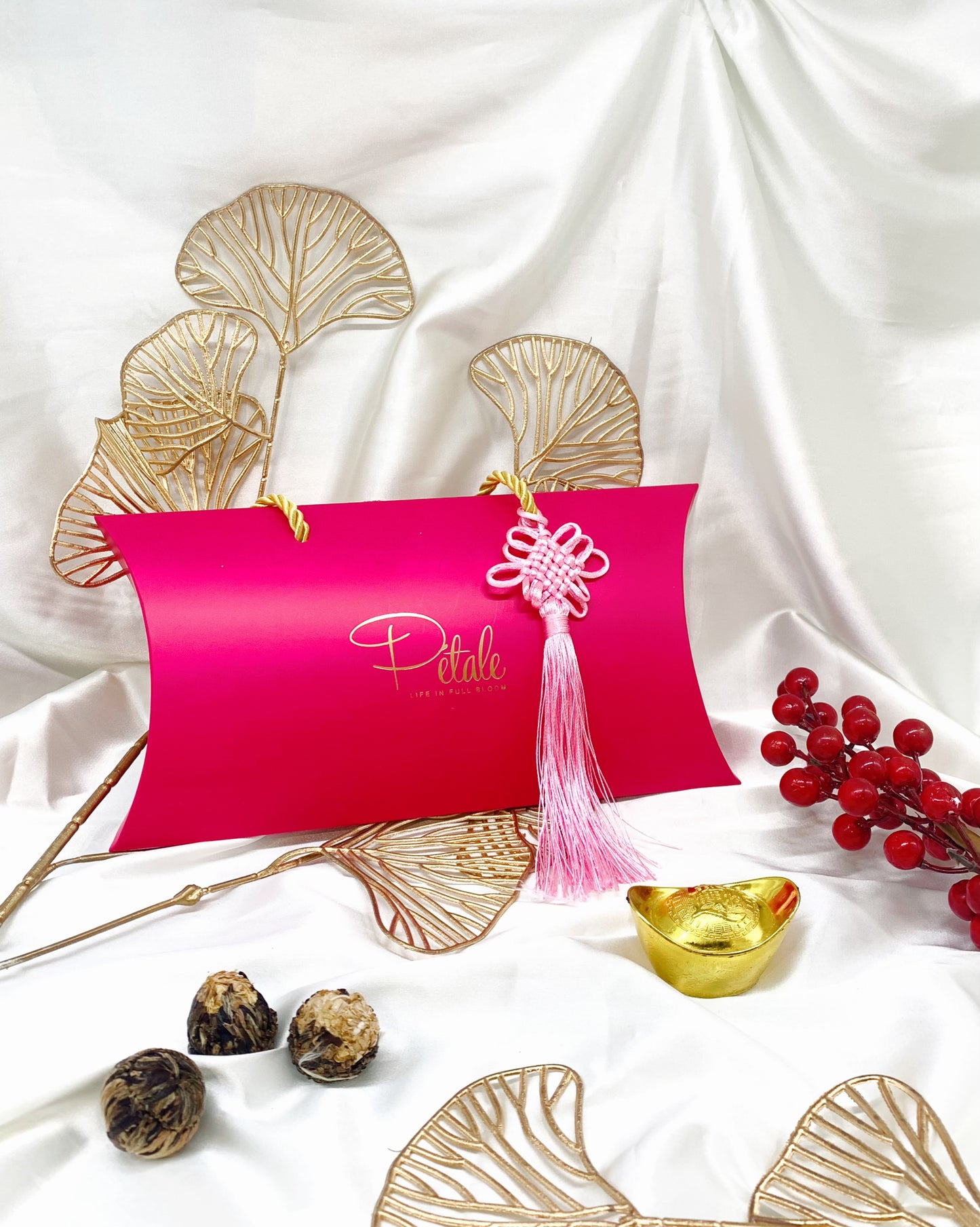 Petite Ruby Assorted Blooming Tea (6 teaballs)