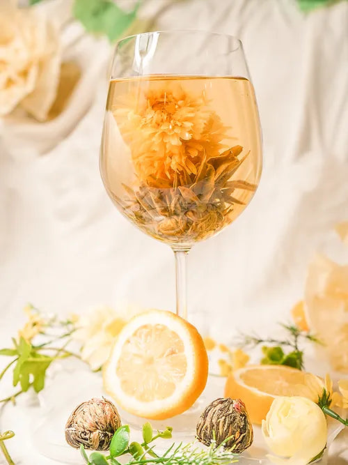 Christmas: The Elves’ Masquerade