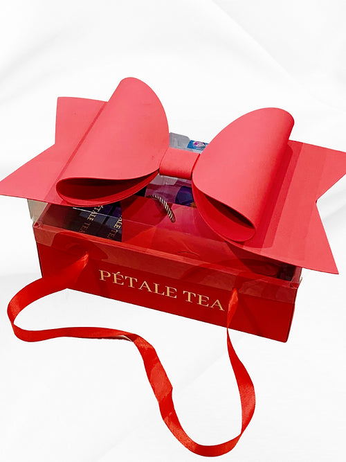 Christmas: The Elves’ Masquerade